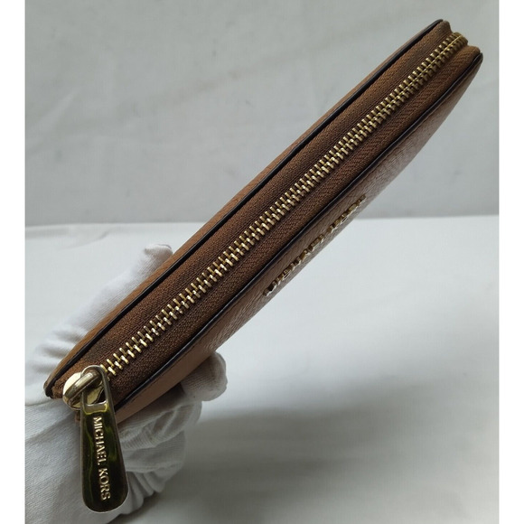 Michael Kors Brown Pebbled Leather Zipper Closure Credit Card Wallet - Picture 6 of 16